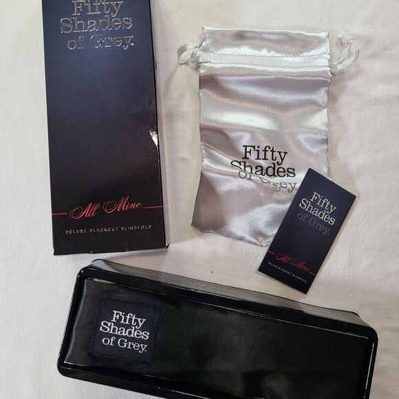 NWT Fifty Shades of Grey Deluxe Blackout Blindfold “All Mine” Satin Mask - Picture 1 of 3